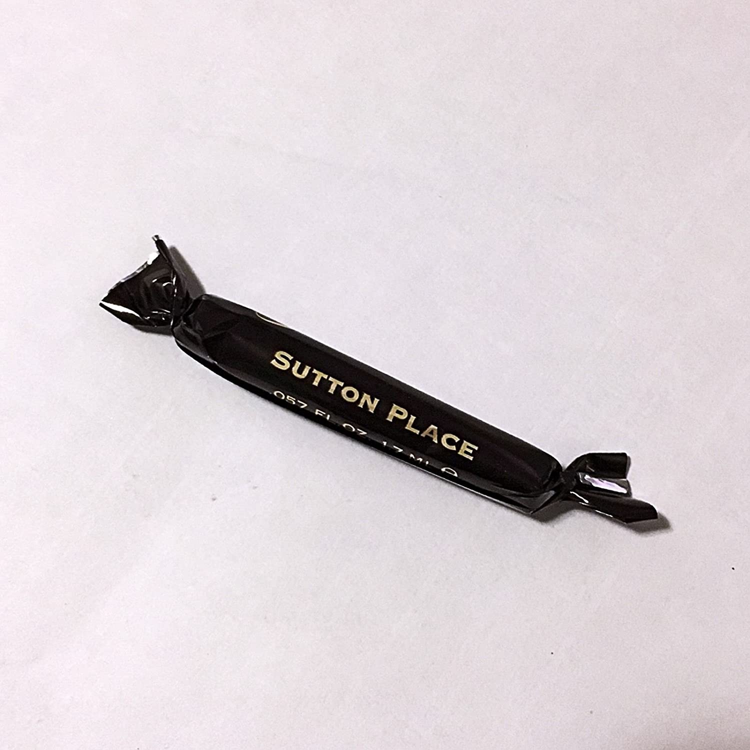 본드 No 9 서튼 플레이스 1.7 ML 0.057 fl. 온스. Virallinen hajuvesinäyte, Bond No 9 Sutton Place 1.7 ML 0.057 fl. 온스. oficjalna próbka 향수, Bond No 9 Sutton Place 1.7 ML 0.057 fl. 온스. officiellt parfymprov, Bond No 9 Sutton Place 1.7 ML 0.057 fl. 온스. 공식 향수, Bond