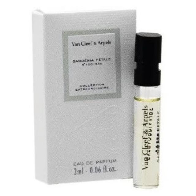 반클리프 앤 아펠 치자나무 꽃잎 2ml 0.06 fl.o.z. oficjalna próbka 향수, Van Cleef & Arpels Gardenia Petale 2ml 0.06 fl.o.z. официальный образец духов, Van Cleef & Arpels Gardenia Petale 2ml 0.06 fl.o.z. 우라드니 브조렉 퍼푸마