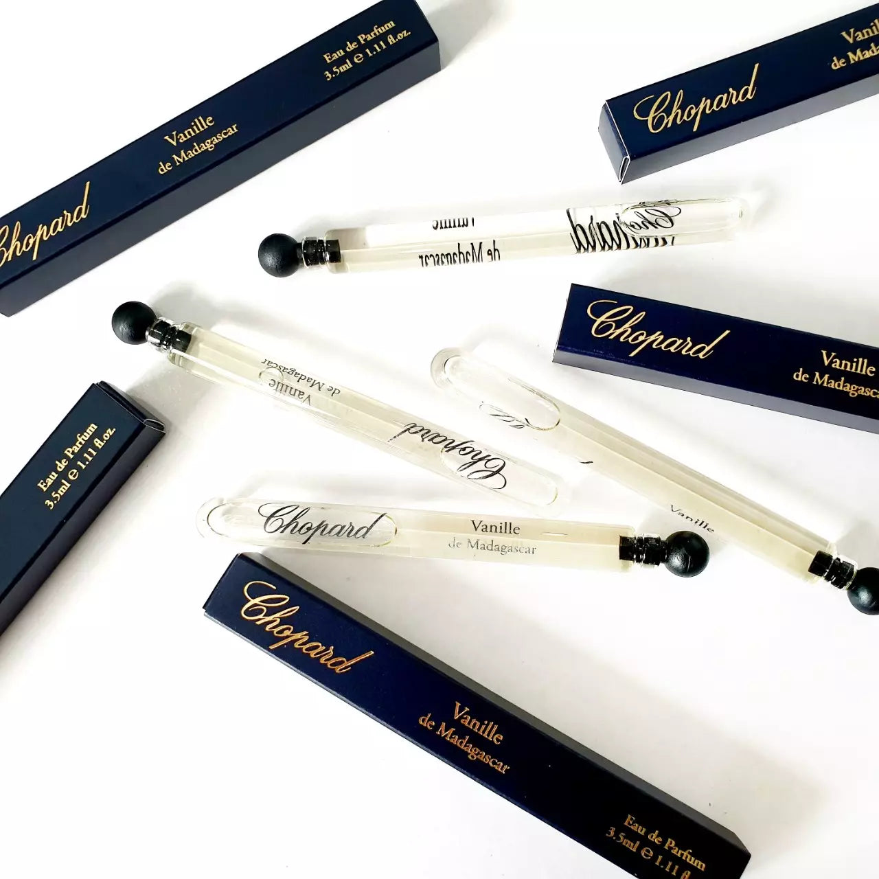 Chopard 바닐라 드 마다가스카르 3.5ml 0.12 fl. oz. 공식 샘플-Chopard 로즈 셀주크-Chopard 오트 퍼퓨머-Chopard 로즈 셀주크 3.5ml 0.12 fl. oz. 미니-smelltoimpress